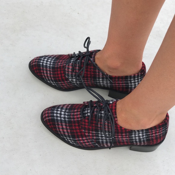 Red Wine Plaid Fabric Lace Up Boyfriend Oxfords - Picture 3 of 8